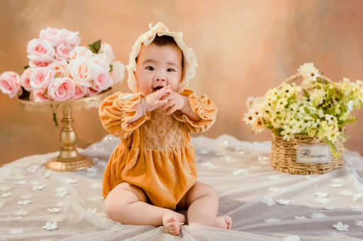 新疆宝宝对妈妈的爱